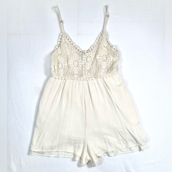 BLUE RAIN Women’s Crochet Sleeveless Romper Beige‎ Boho Cottagecore Floral Small - Picture 1 of 16